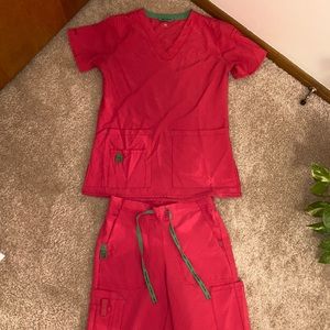 Pink Carhartt Women’s Scrub Set